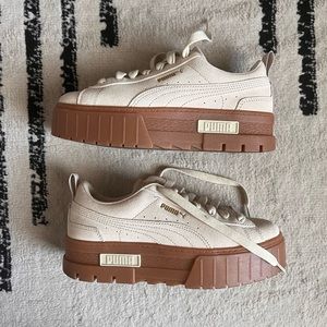 PUMA Mayze Platform Oatmeal Gum
